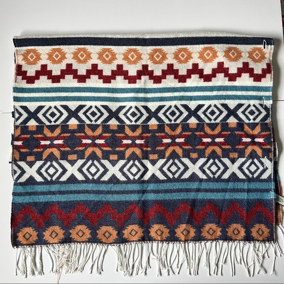 Woolrich Aztec Print Shall Poncho Scarf with Buttons - Picture 12 of 15